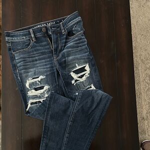 American Eagle Outfitters Women’s Blue Distressed Jeans